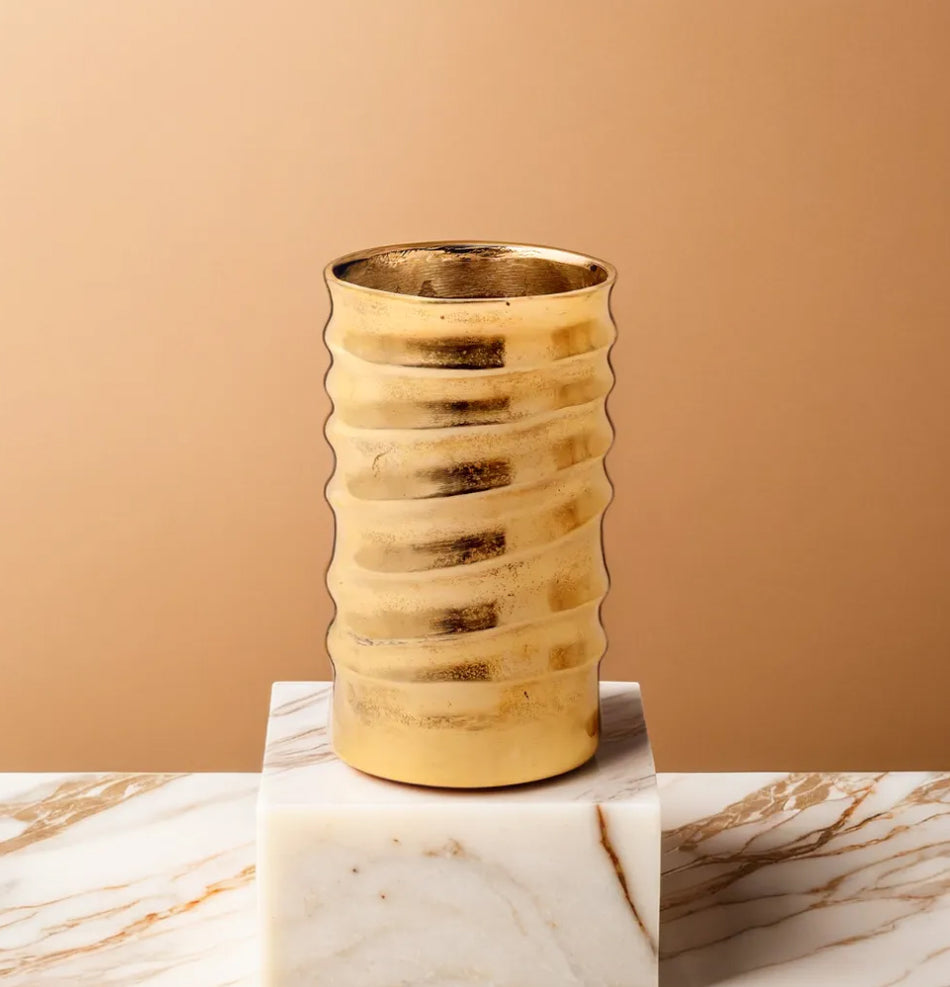 Candle holder