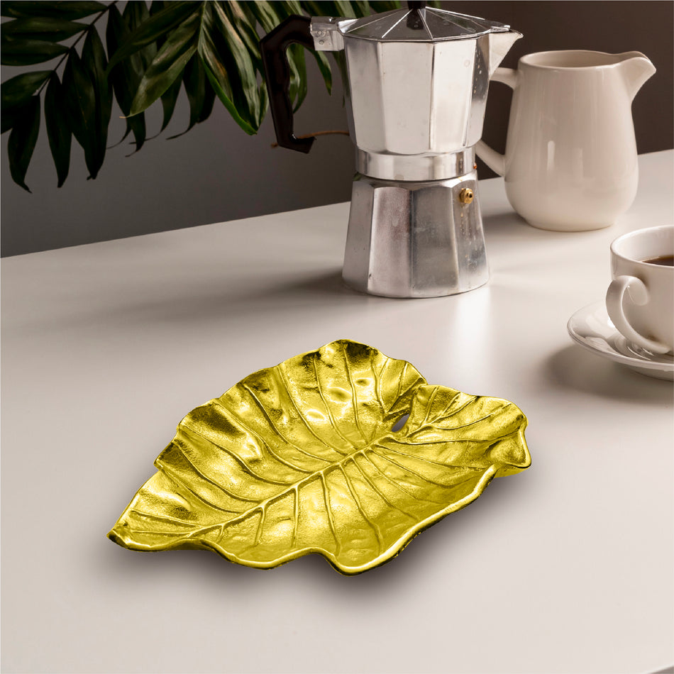 GOLDEN LEAF SHAPED TRAY Z1823