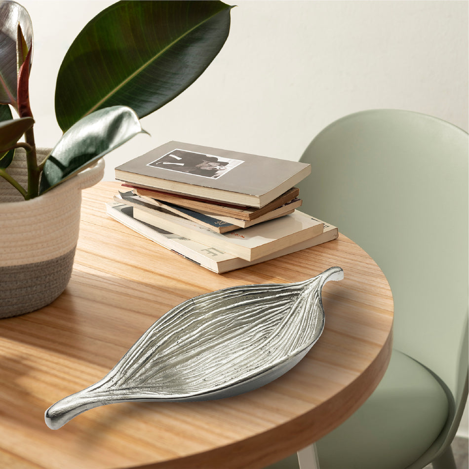 GOLDEN & SILVER TEXTURED LEAF TRAY Z1841